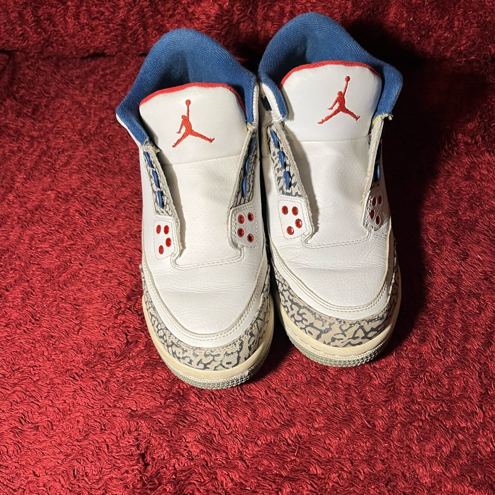 Jordan Kids White and Red Sneakers